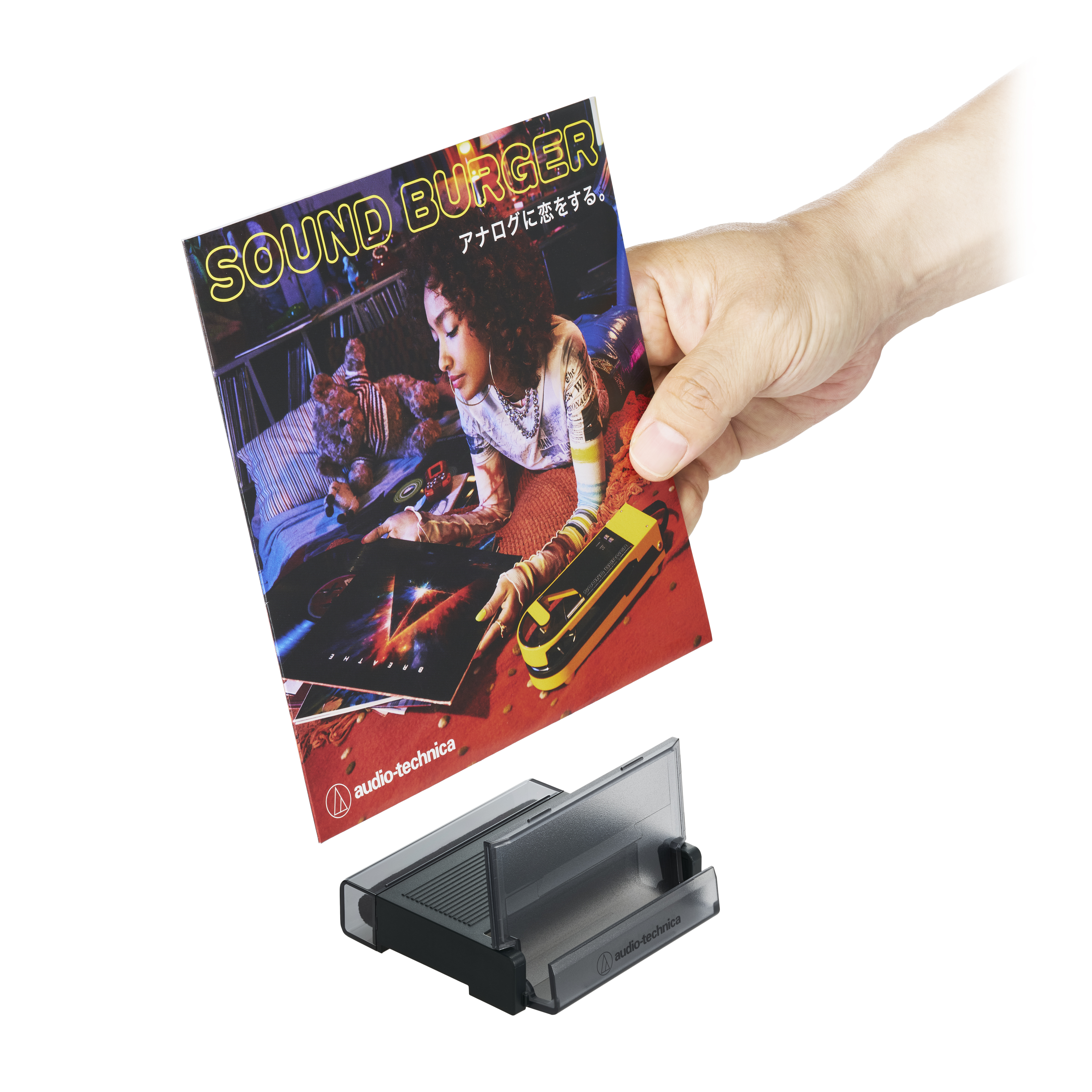 Audio-Technica AT6028 Record Cleaning Tool with Record Cover Stand - Image 5