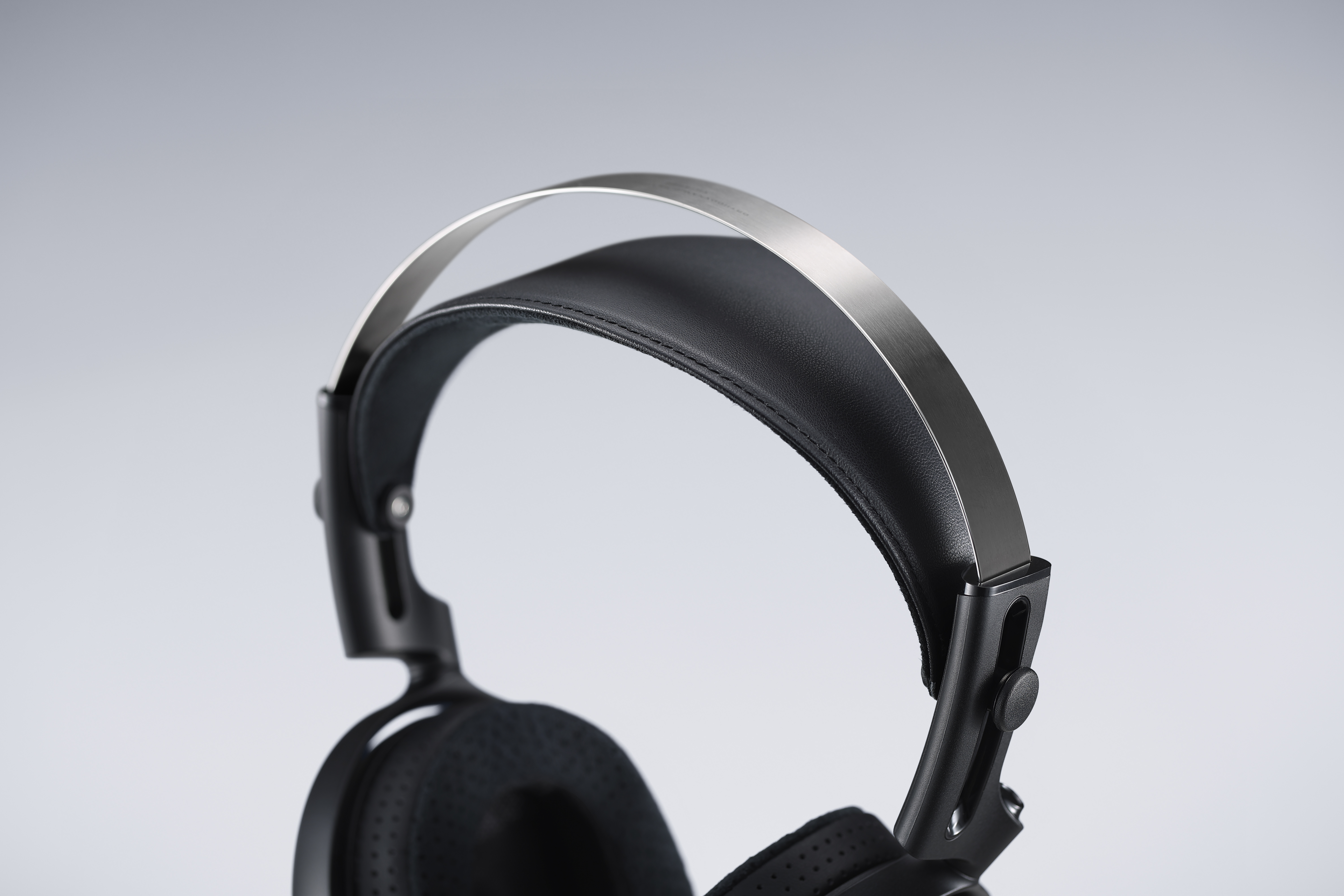 Yamaha YH-4000 Premium Open-Back Headphones - Image 9